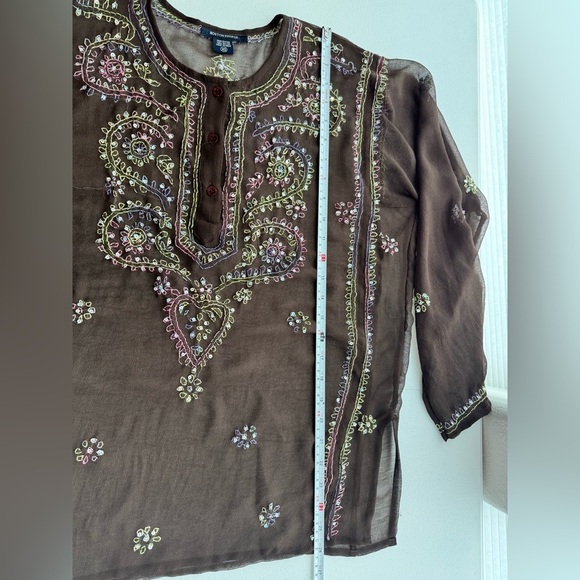 Boston Proper Embroidered Sequined Tunic 
Size XS - Picture 4 of 9